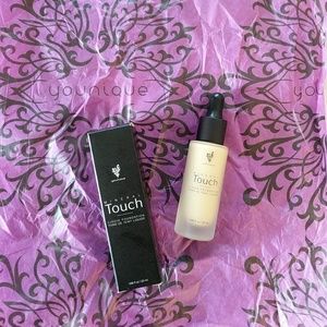 Younique *Velour* Liquid Foundation